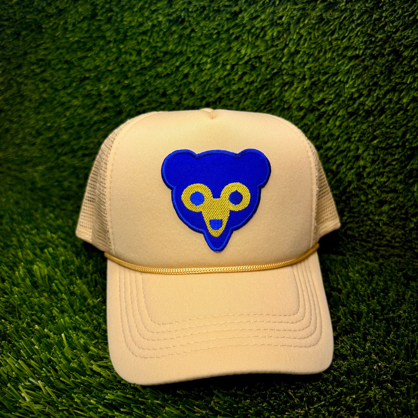 Chicago Cubs Throwback Logo Trucker Hat