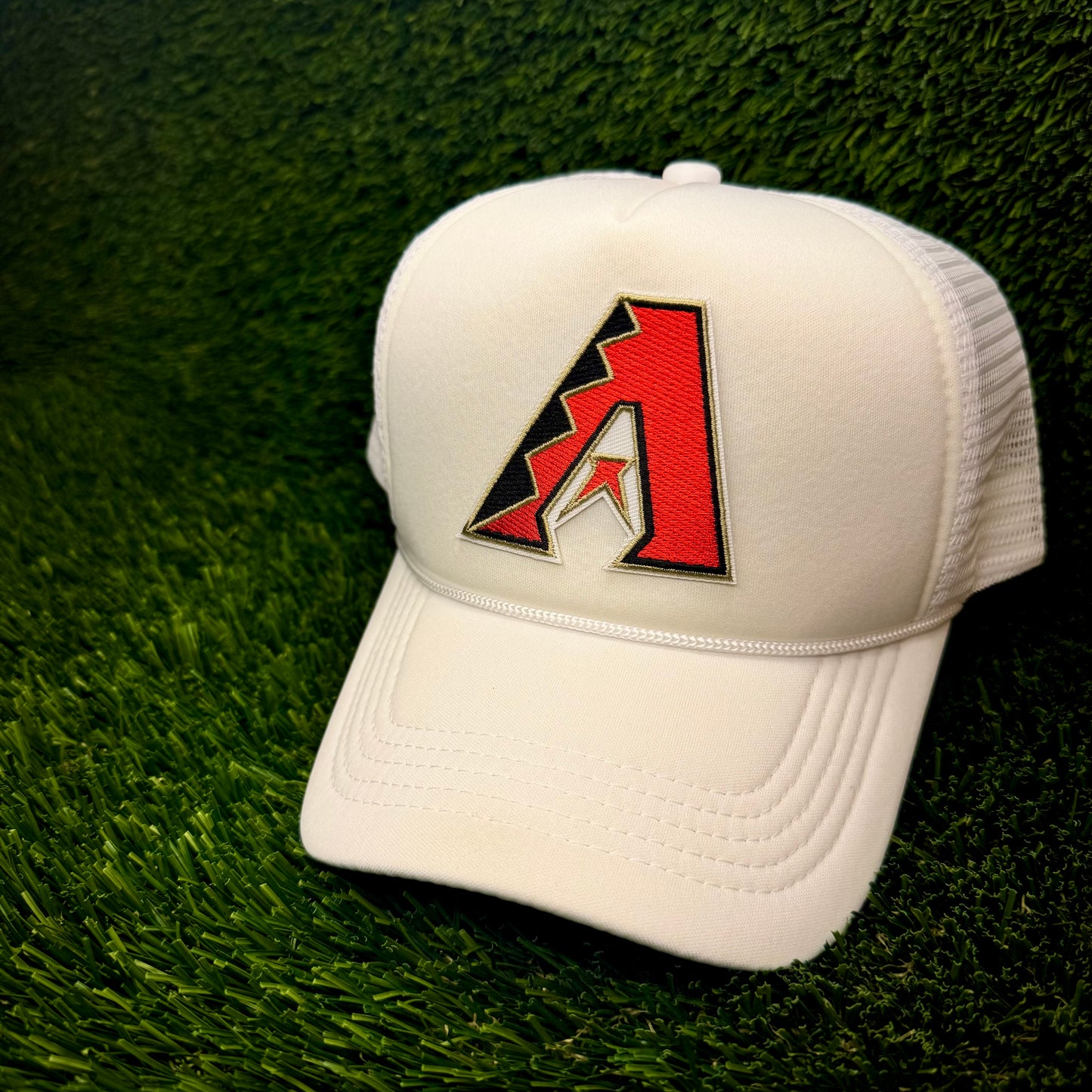 Arizona Diamondbacks Red Logo Trucker Hat