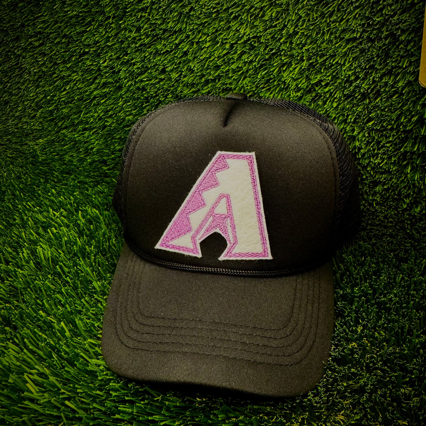 Arizona Diamondbacks White/Purple Logo Trucker Hat