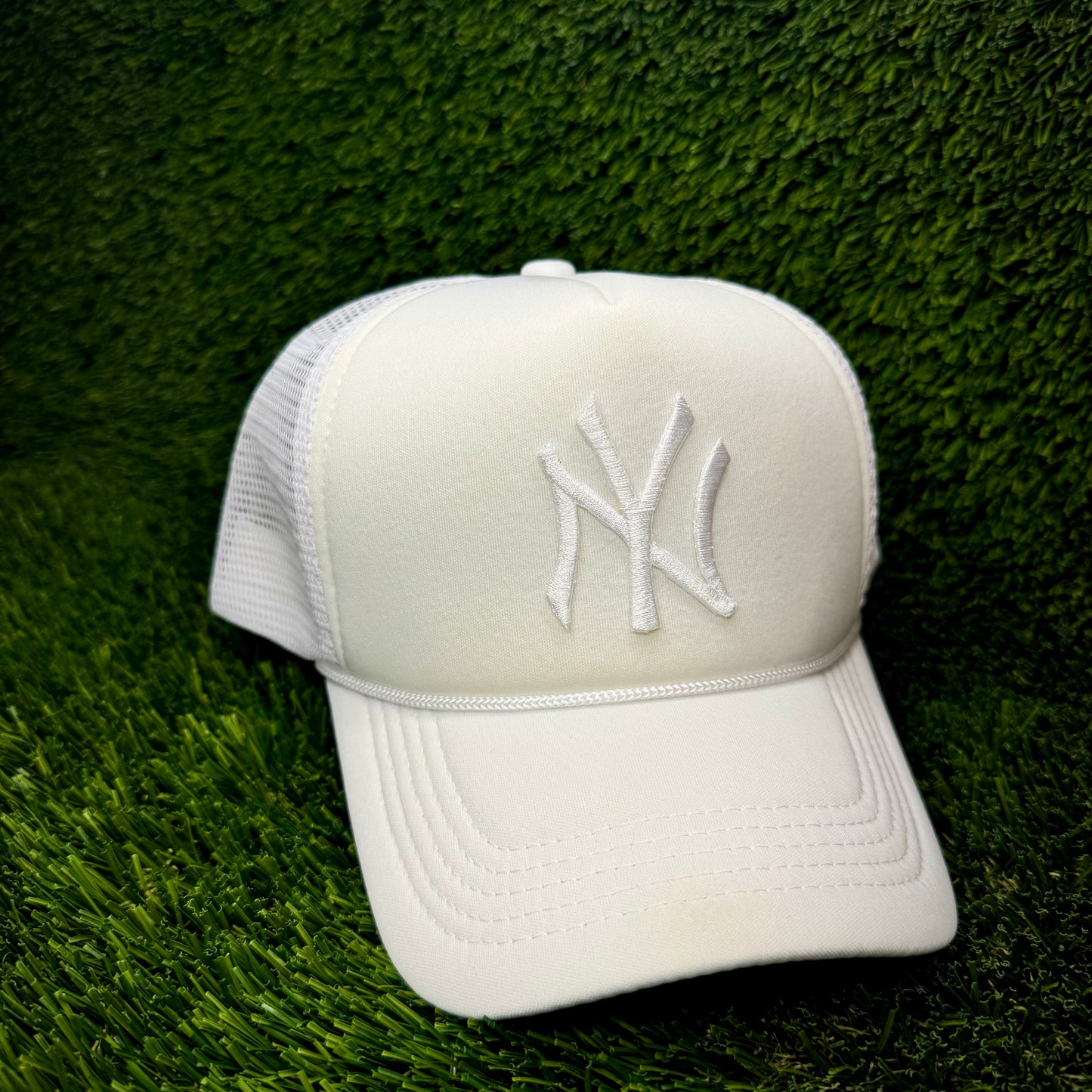New York Yankees NY Trucker Hat