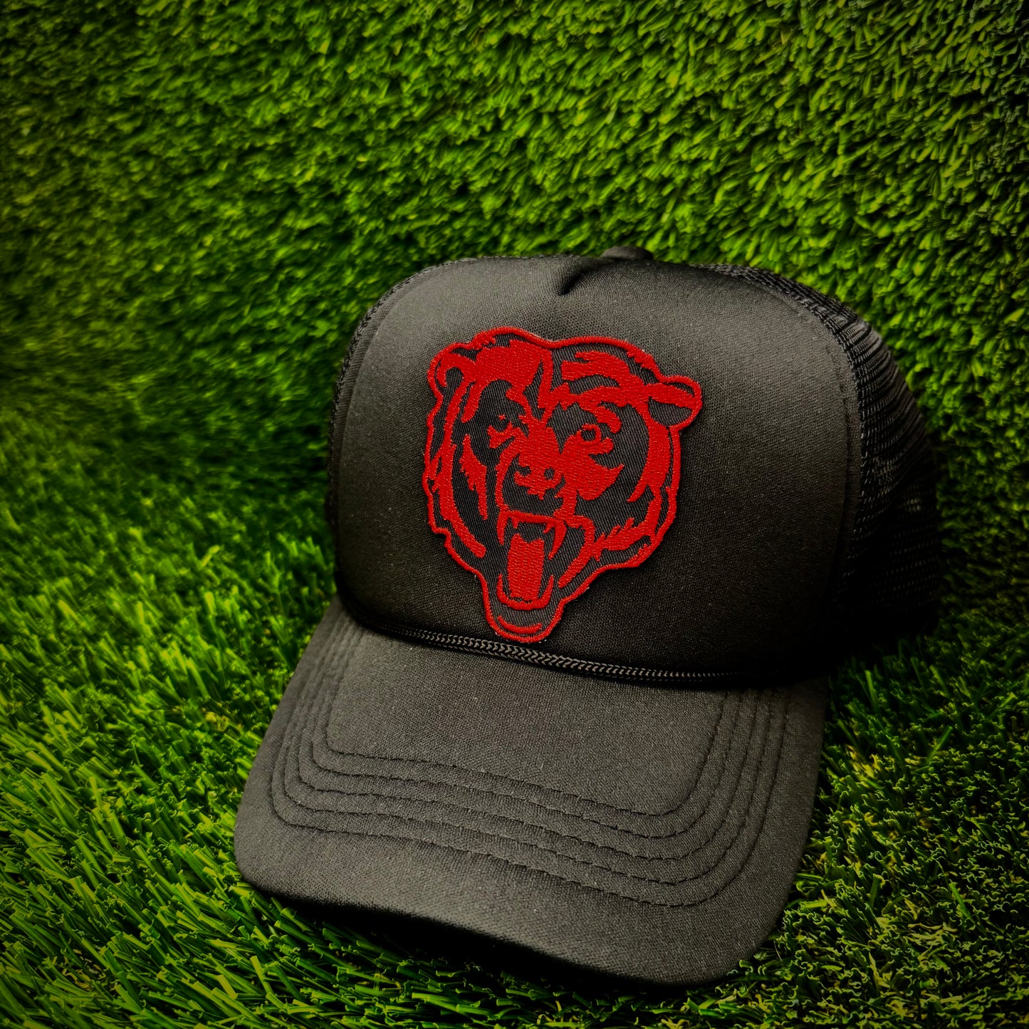 Chicago Bears Black/Red Logo Trucker Hat