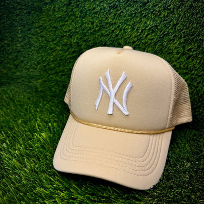 New York Yankees NY Trucker Hat