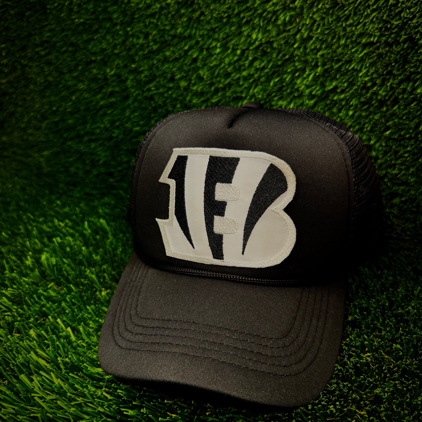 Cincinnati Bengals Ice White “B”Trucker Hat