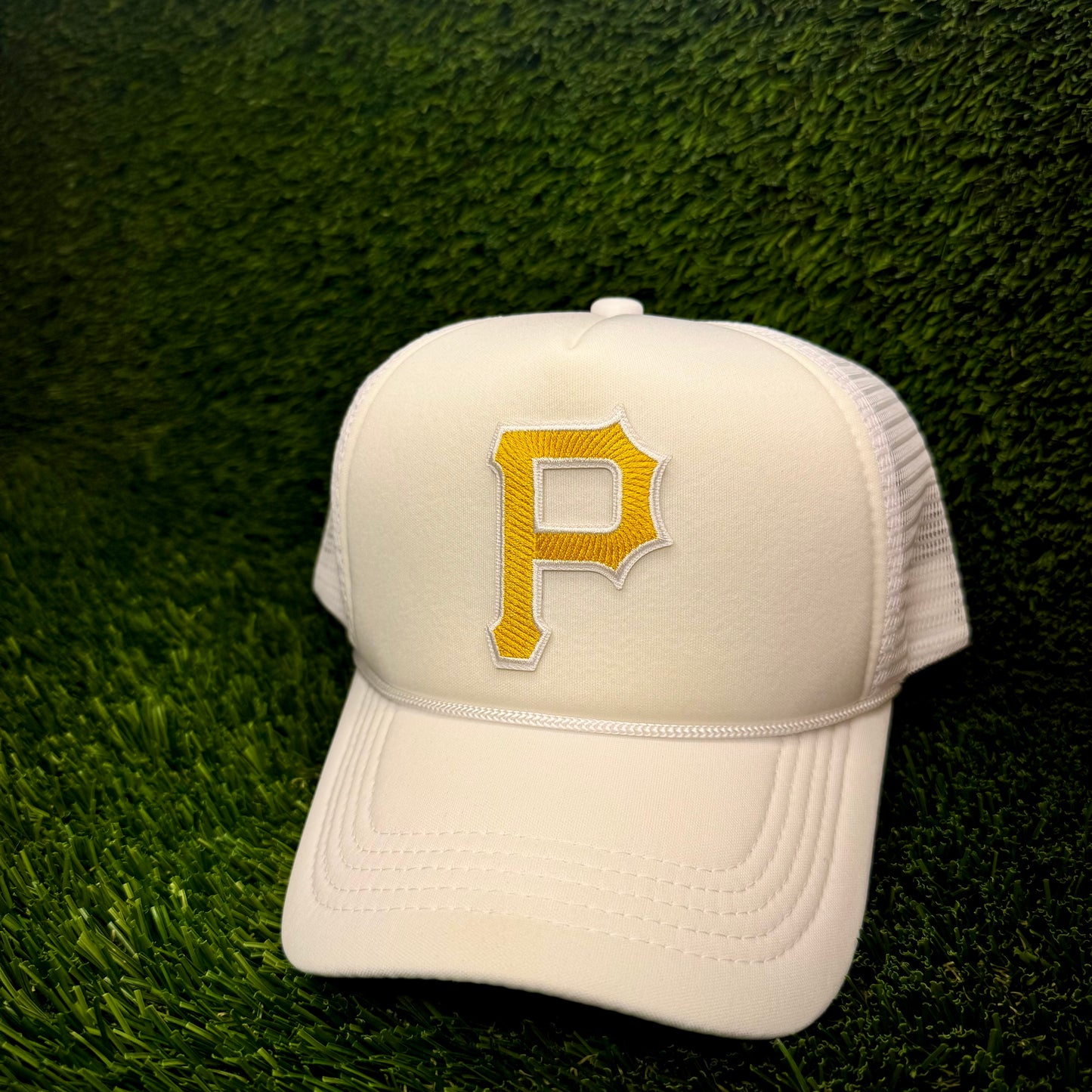 Pittsburgh Pirates Trucker Hat