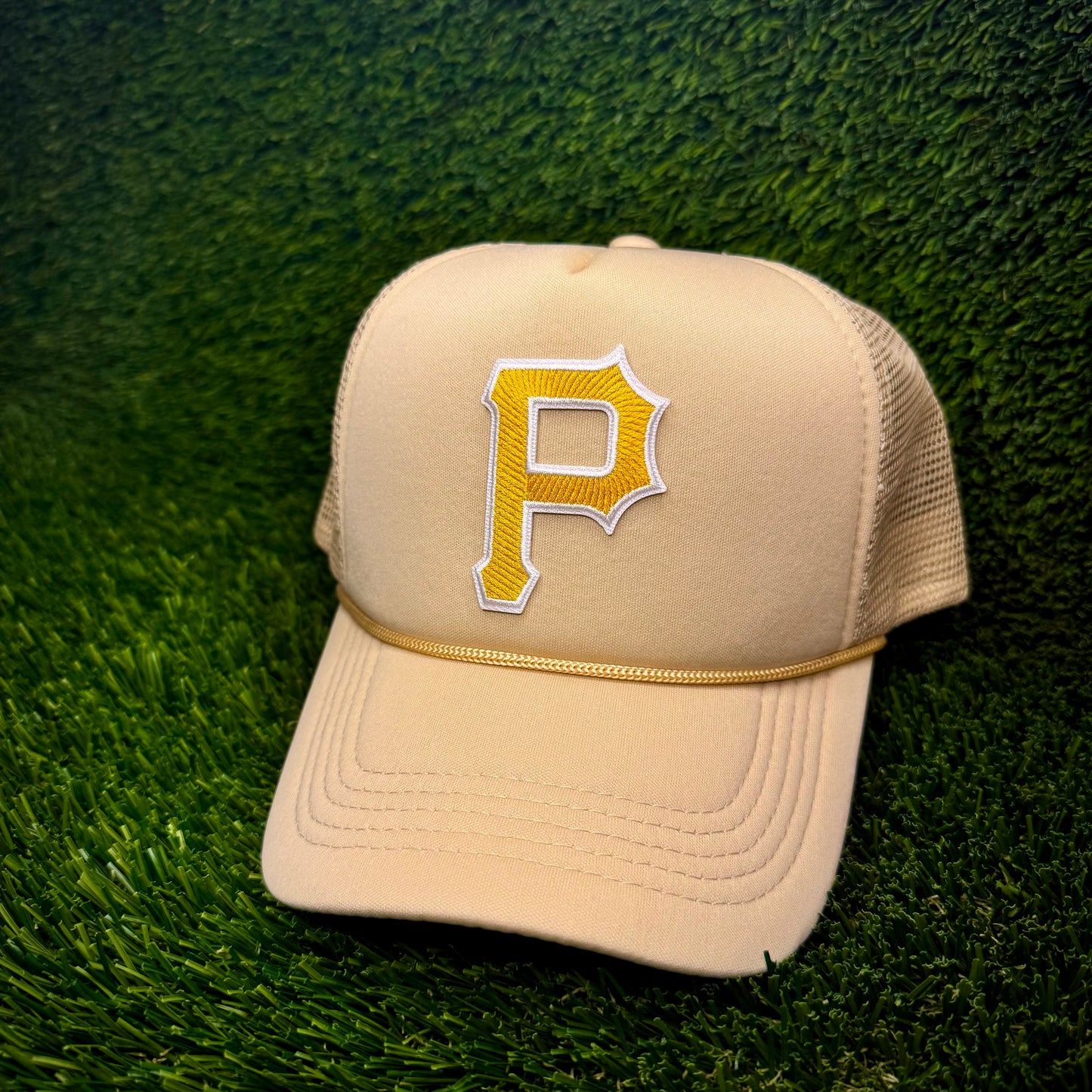 Pittsburgh Pirates Trucker Hat